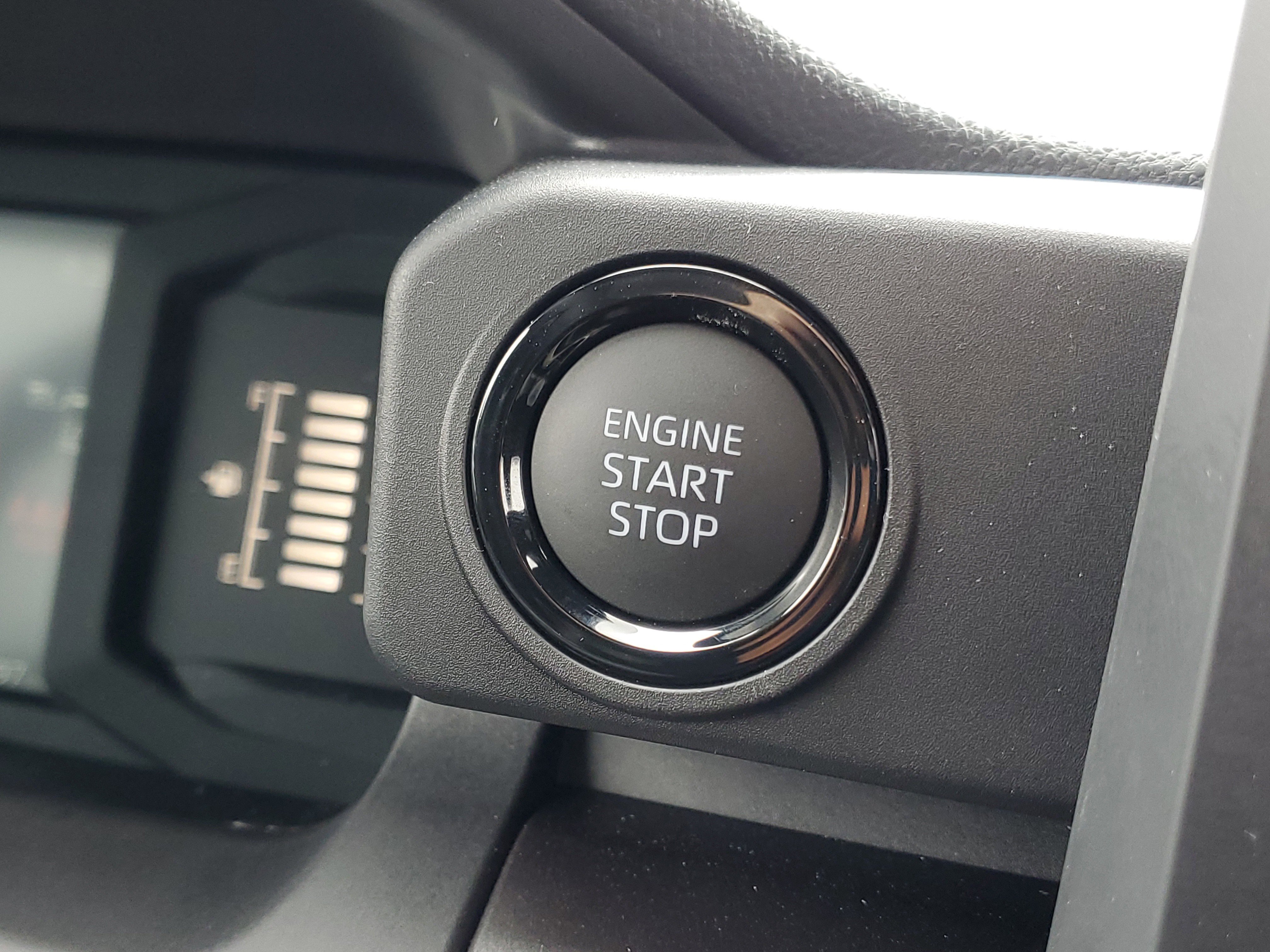 Used 2025 Toyota Tacoma SR5 image 25