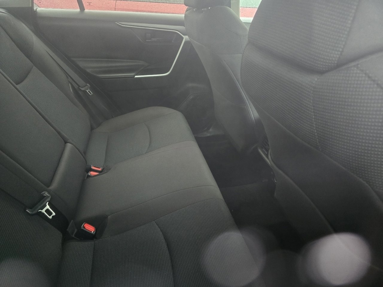 Used 2021 Toyota RAV4 LE AWD/4WD image 11
