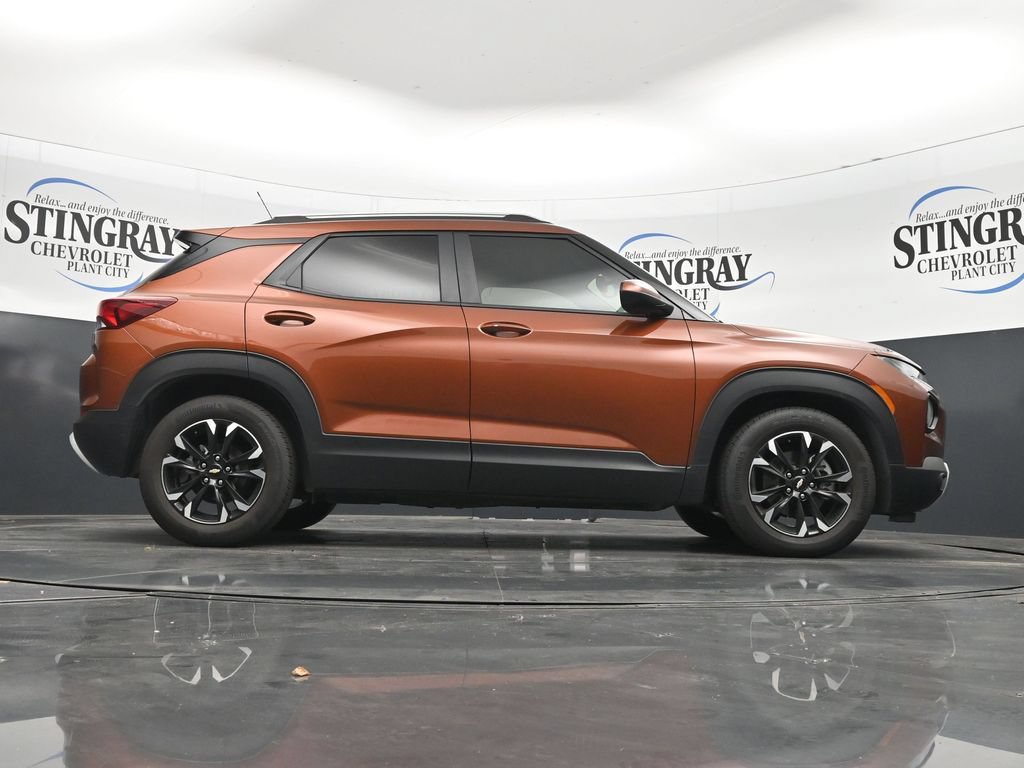Used 2021 Chevrolet TrailBlazer LT w/ Sun and Liftgate Package FWD image 33