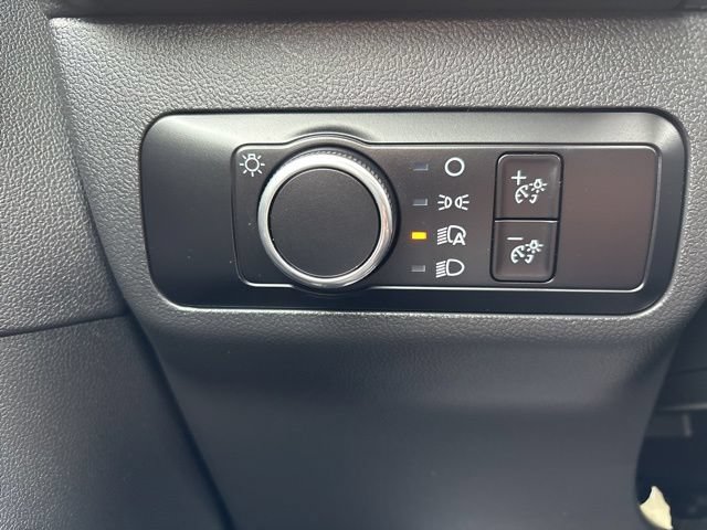 Used 2025 Ford Escape Active AWD/4WD image 18