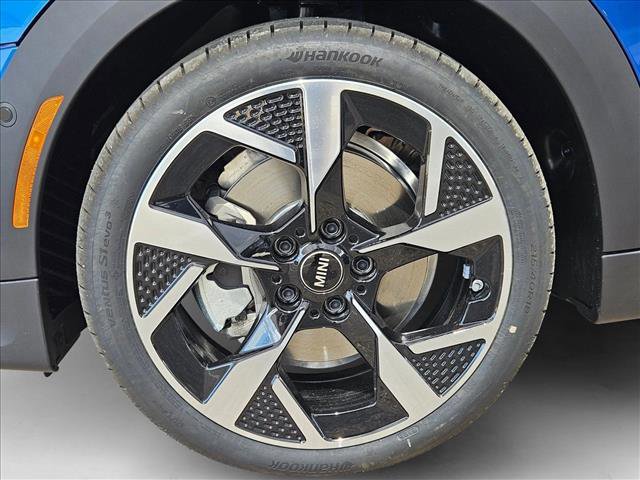 Used 2026 MINI Cooper 4-Door Hardtop image 15