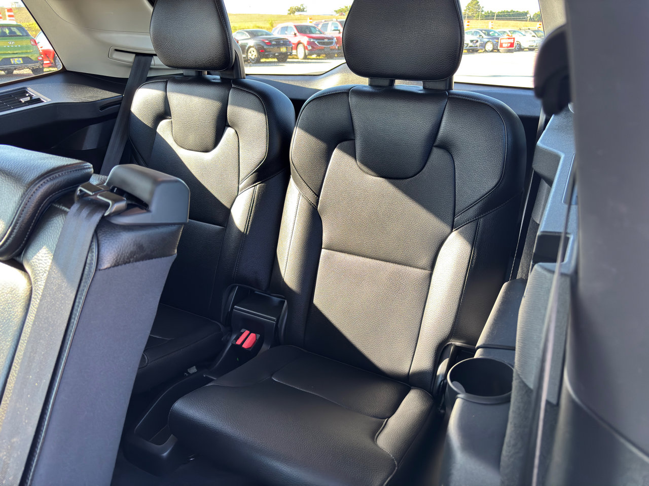 Used 2017 Volvo XC90 T6 Momentum image 24