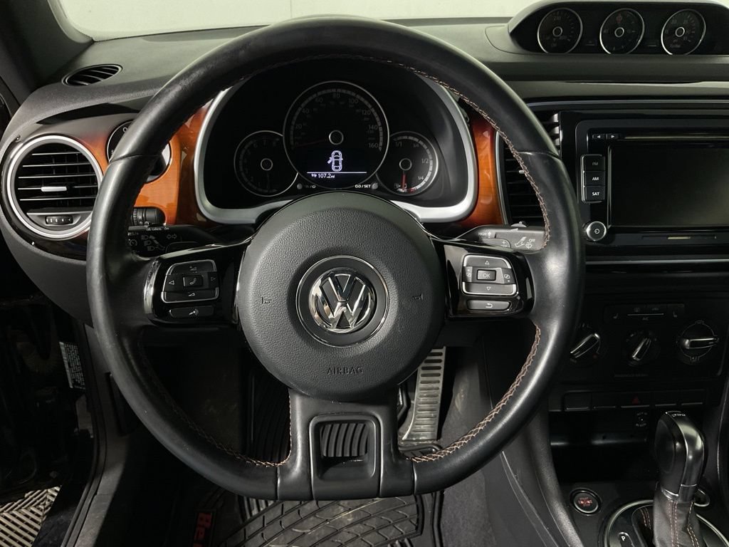 Used 2013 Volkswagen Beetle Turbo FWD image 24