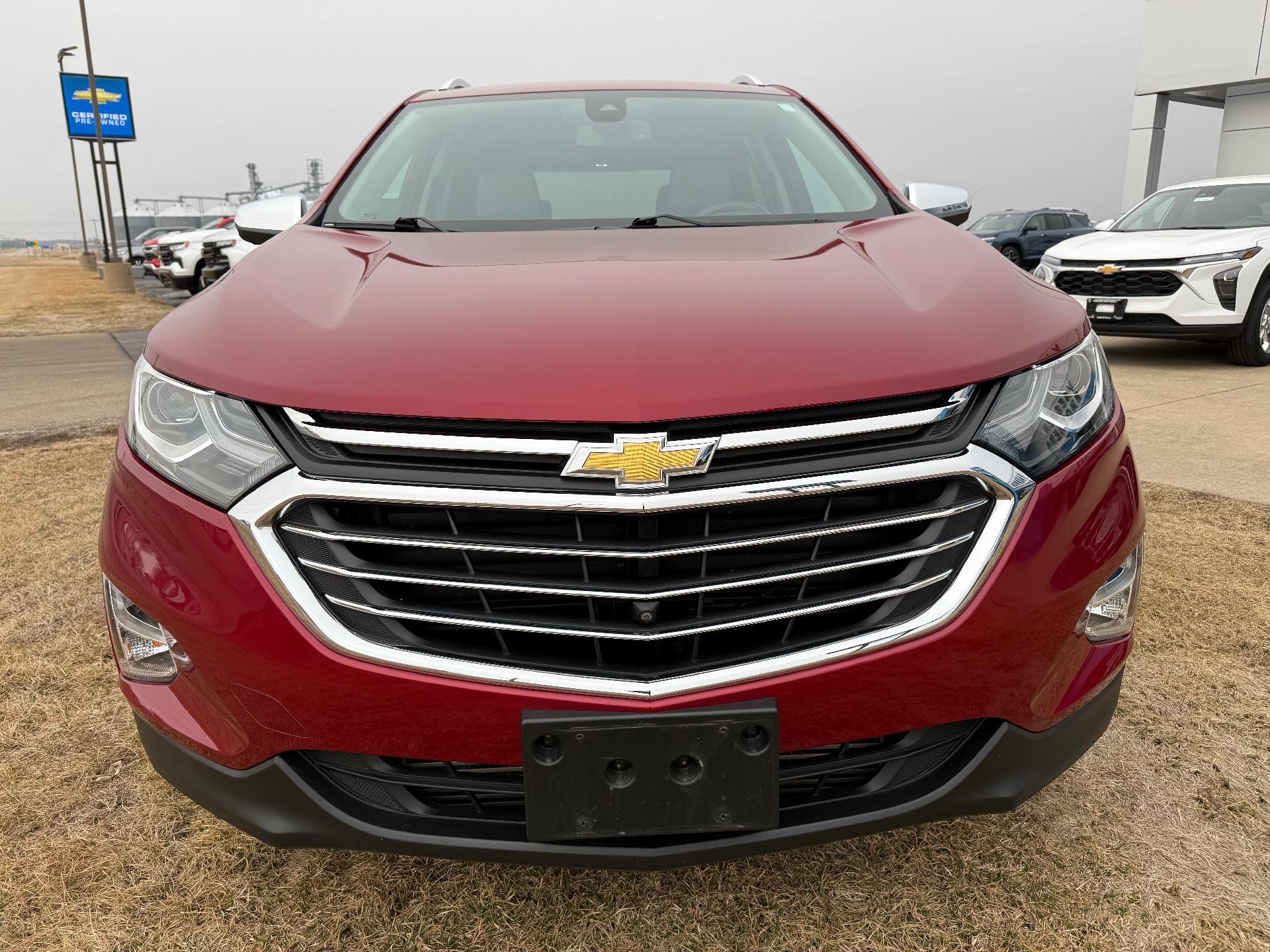 Used 2020 Chevrolet Equinox Premier image 2
