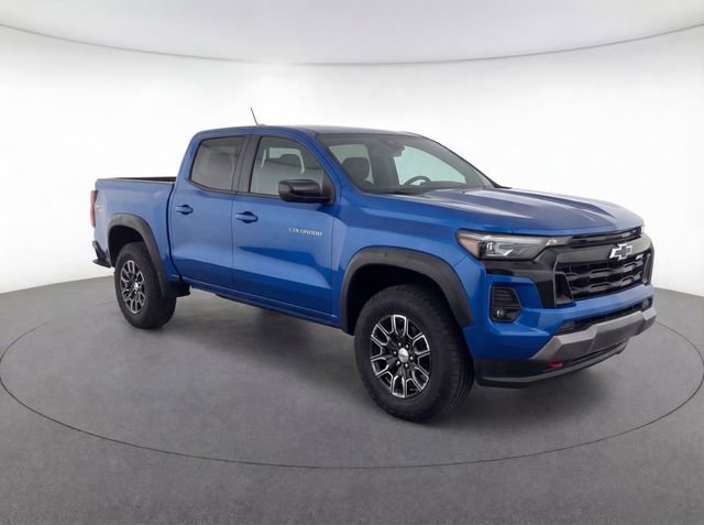 Used 2023 Chevrolet Colorado Z71 w/ Z71 Convenience Package 2 image 2