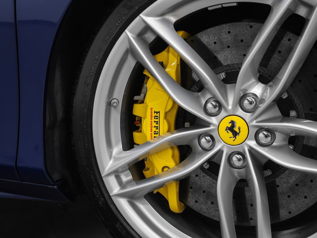 Used 2017 Ferrari 488 Spider image 11