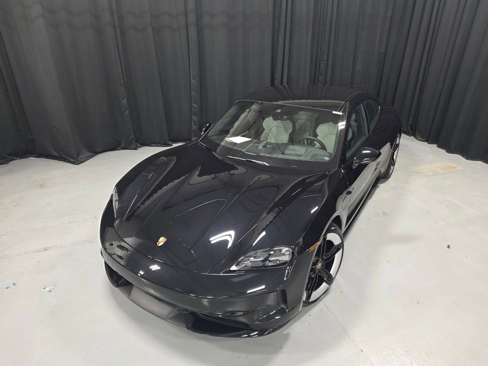 New 2026 Porsche Taycan GTS image 12