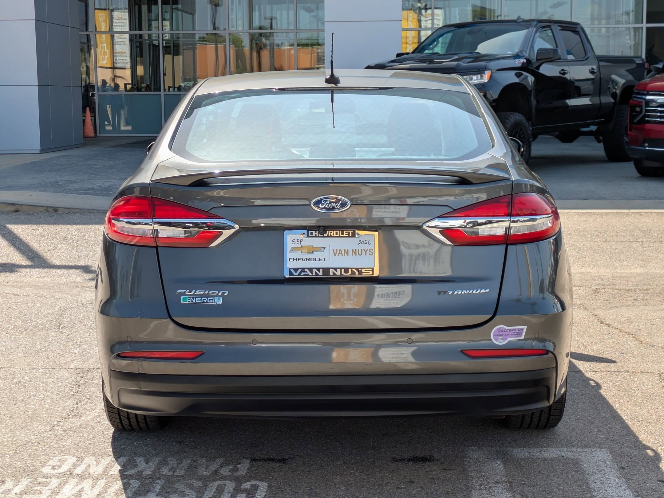 Used 2019 Ford Fusion Energi Titanium FWD image 6