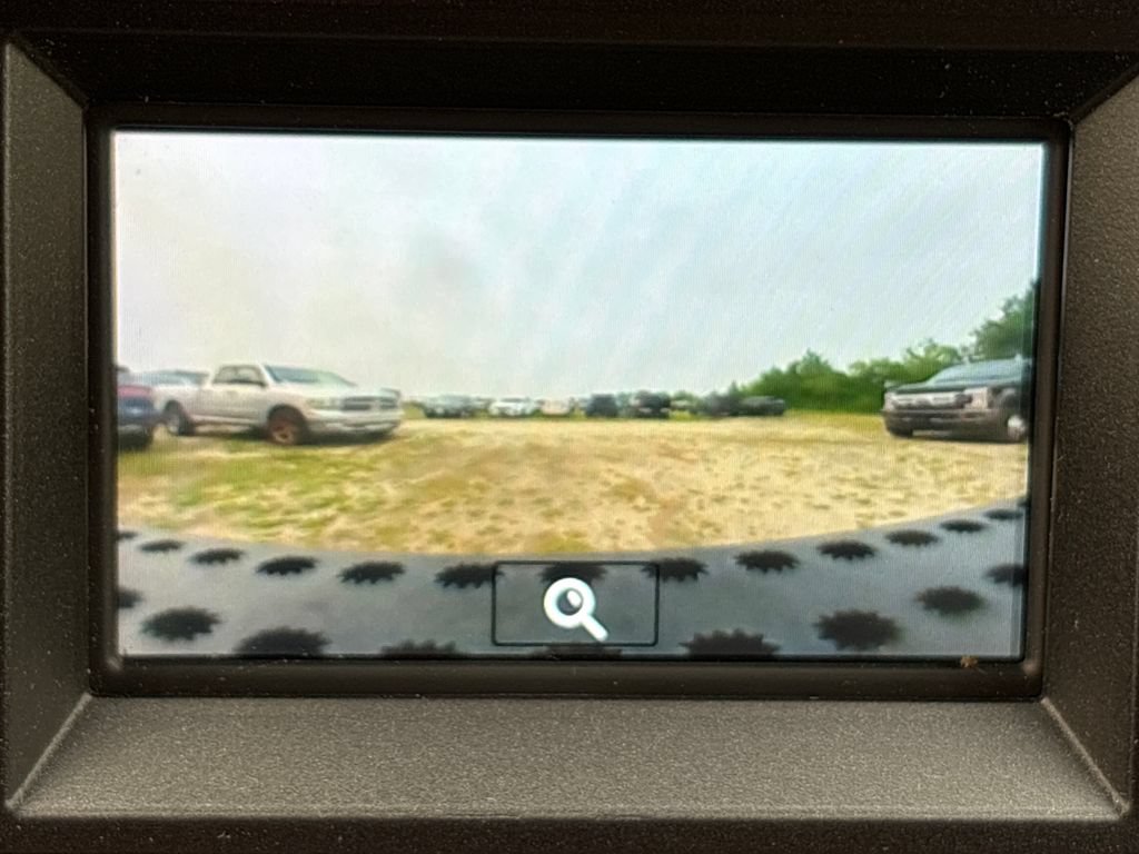 Used 2022 Ford F250 XL w/ Power Equipment Group AWD/4WD image 3