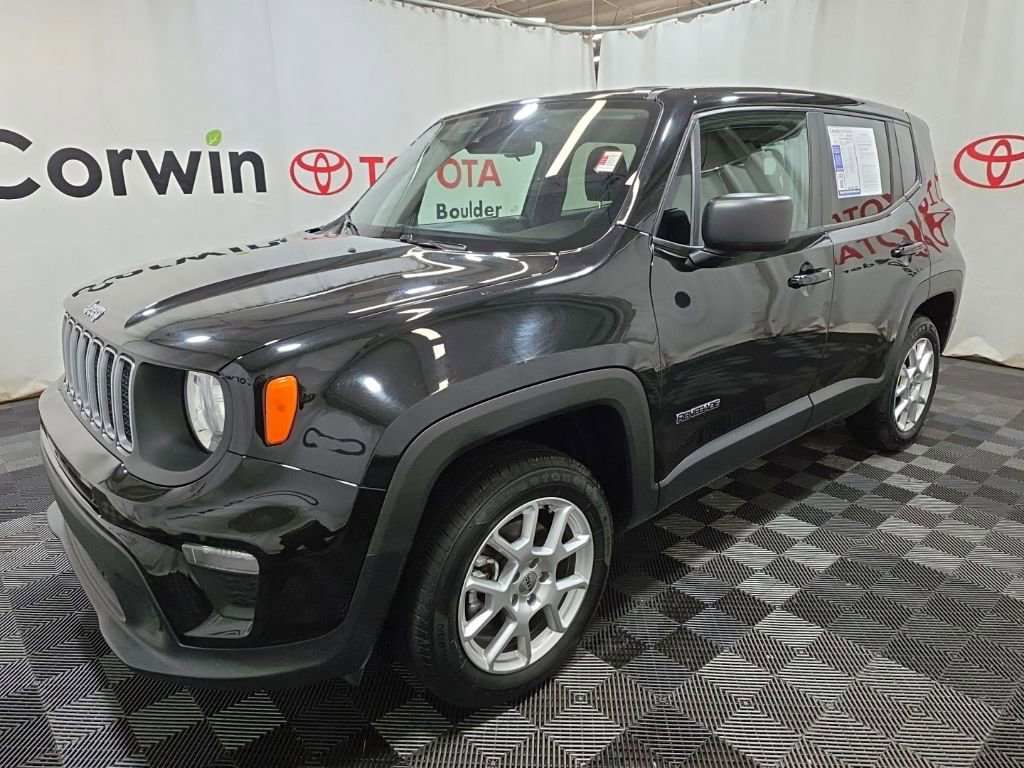 Used 2023 Jeep Renegade Latitude image 3