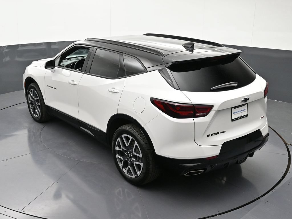 Certified 2023 Chevrolet Blazer RS w/ Driver Confidence II Package AWD/4WD image 18