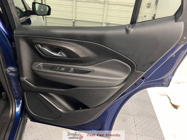 Used 2022 GMC Terrain SLT image 34