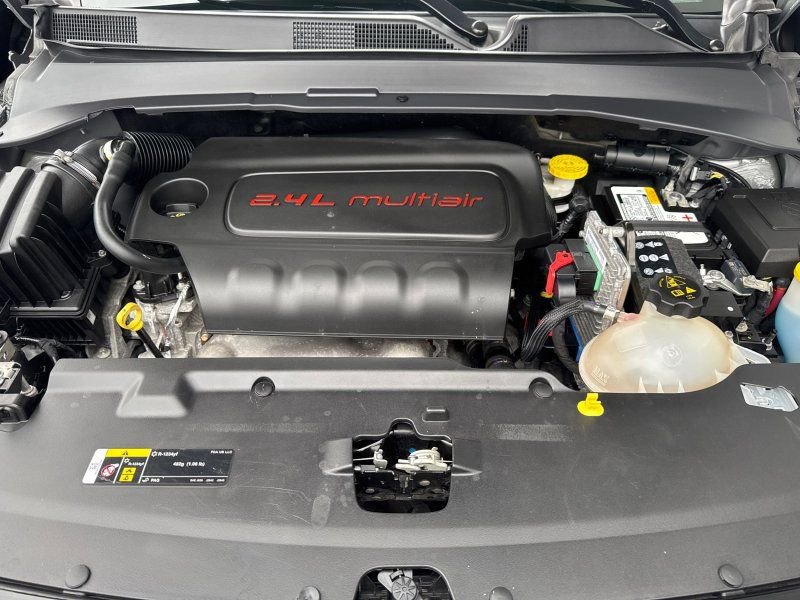 Used 2022 Jeep Compass Limited image 39