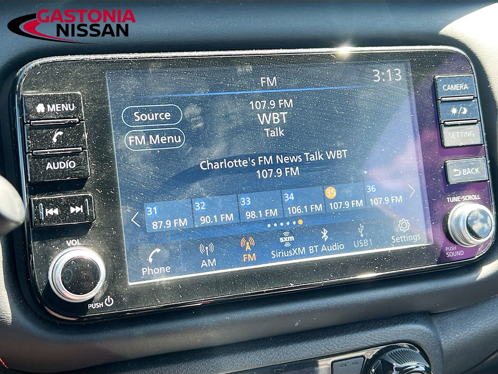 Used 2024 Nissan Kicks SR w/ SR Premium Package image 18