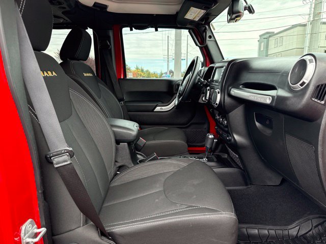 Used 2014 Jeep Wrangler Unlimited Sahara w/ Connectivity Group AWD/4WD image 23