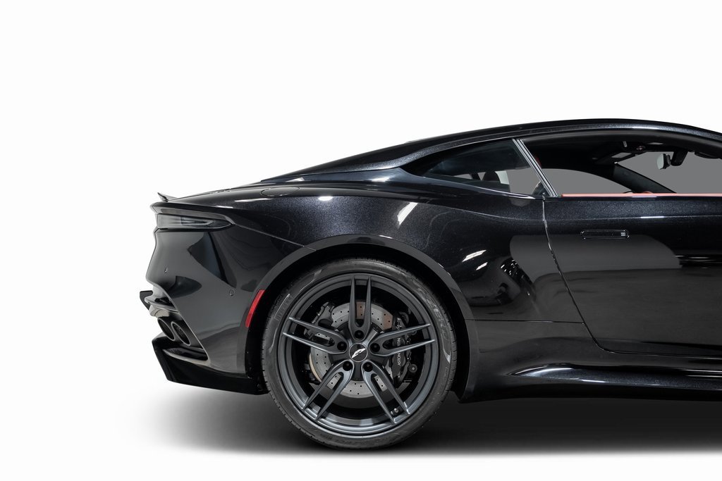 Used 2019 Aston Martin DBS Superleggera image 25