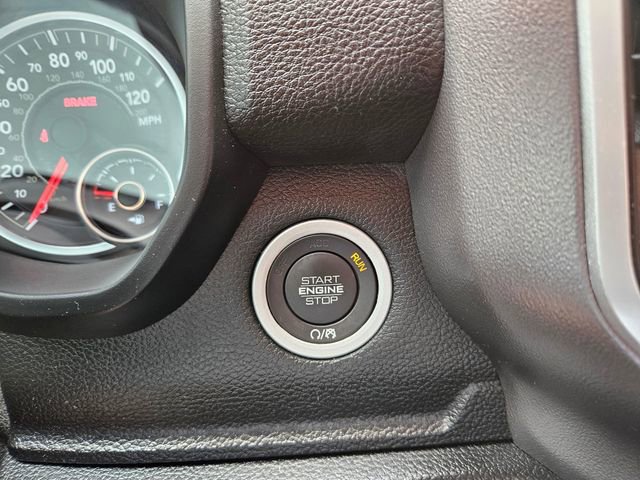 Used 2022 RAM 1500 Big Horn AWD/4WD image 30