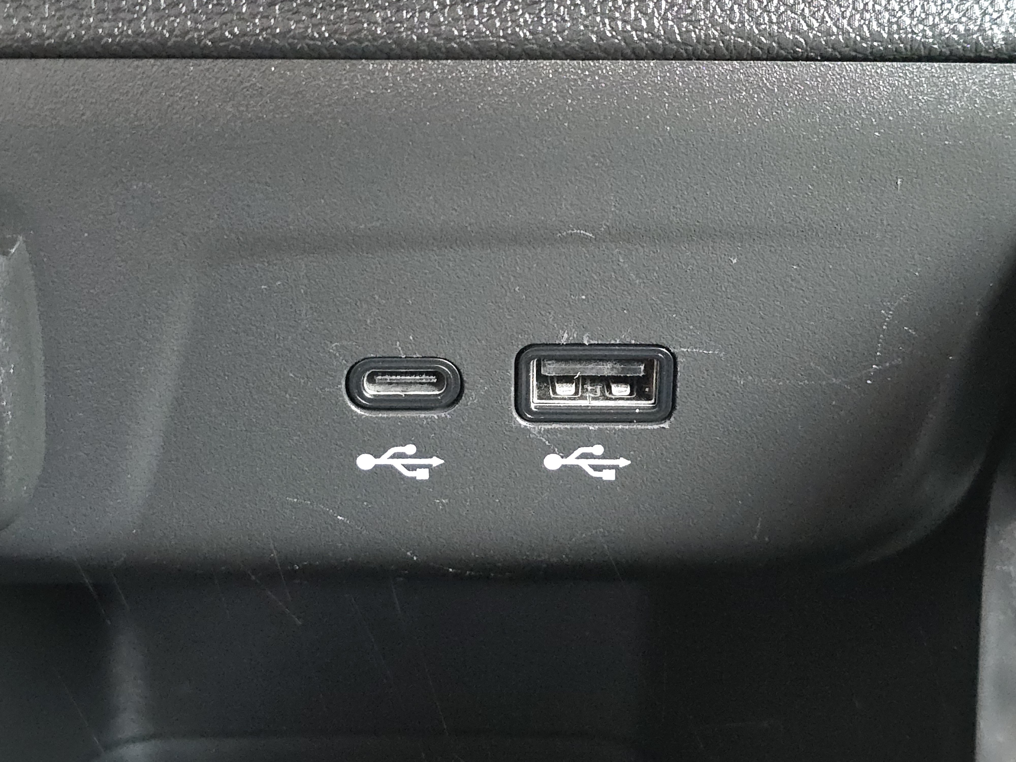 Used 2025 Chevrolet TrailBlazer LT AWD/4WD image 12