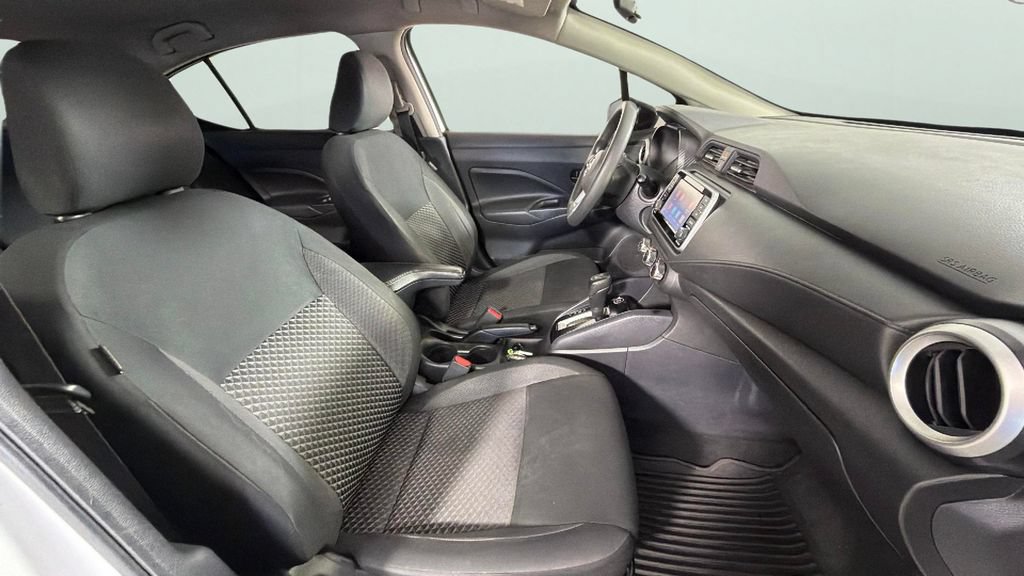 Used 2020 Nissan Versa S FWD image 32