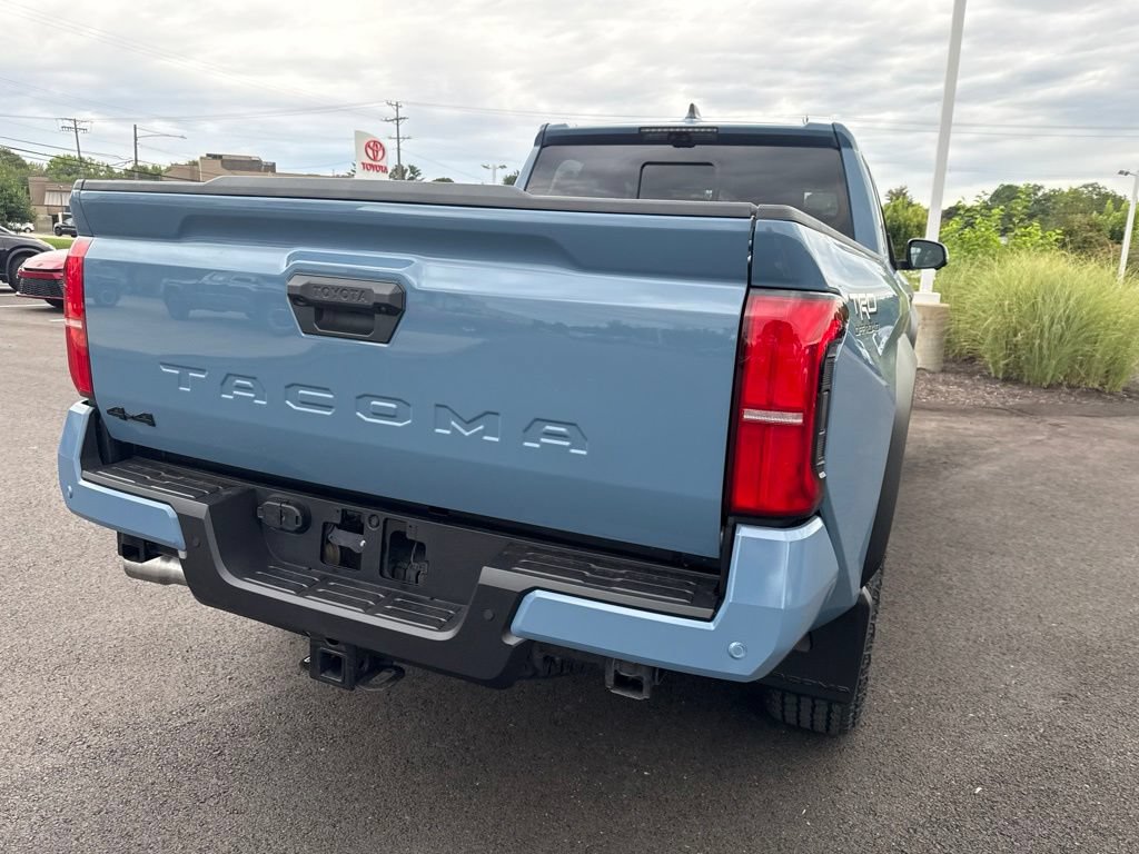 New 2026 Toyota Tacoma TRD Off-Road w/ TRD Off Road Premium Package AWD/4WD image 17