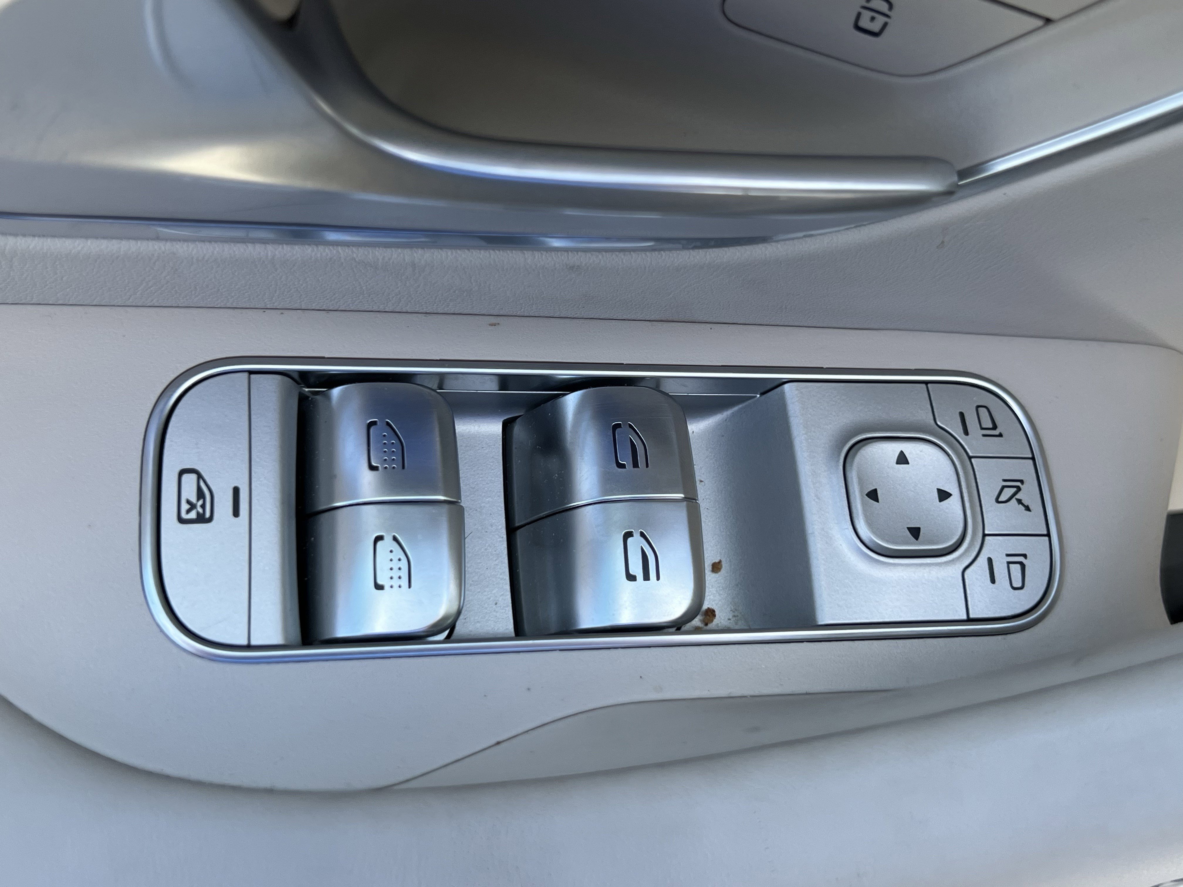 Certified 2025 Mercedes-Benz GLS 63 AMG 4MATIC image 15