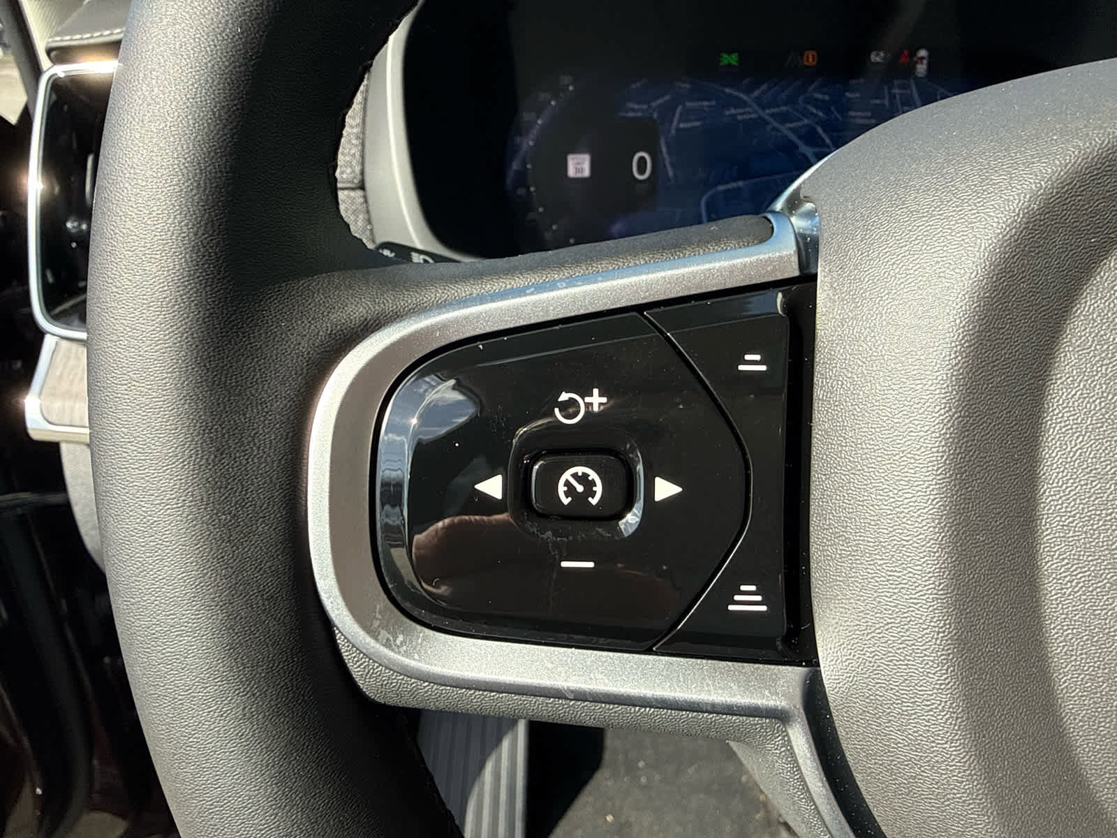 New 2026 Volvo XC90 T8 Ultra w/ Protection Package Premier image 42