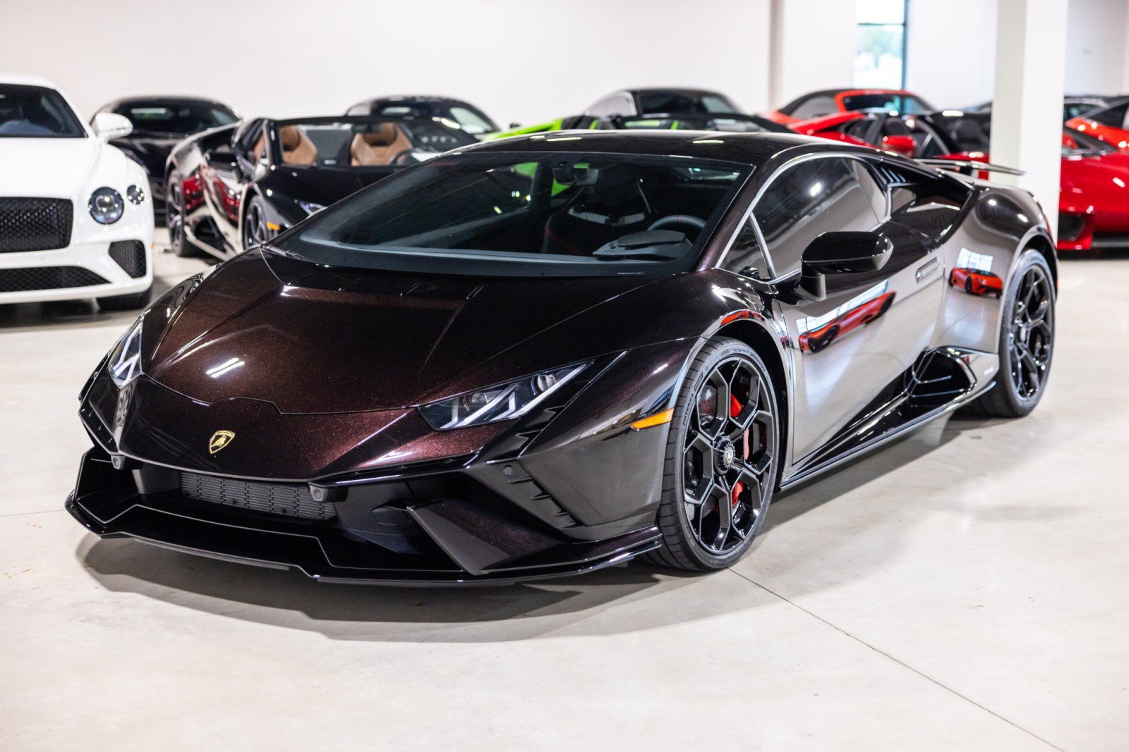 Used 2024 Lamborghini Huracan Tecnica RWD image 12