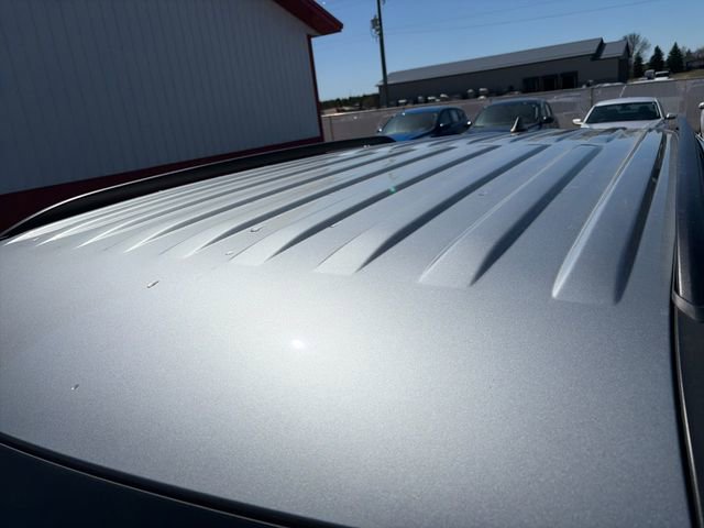 Used 2022 Ford Explorer XLT image 12