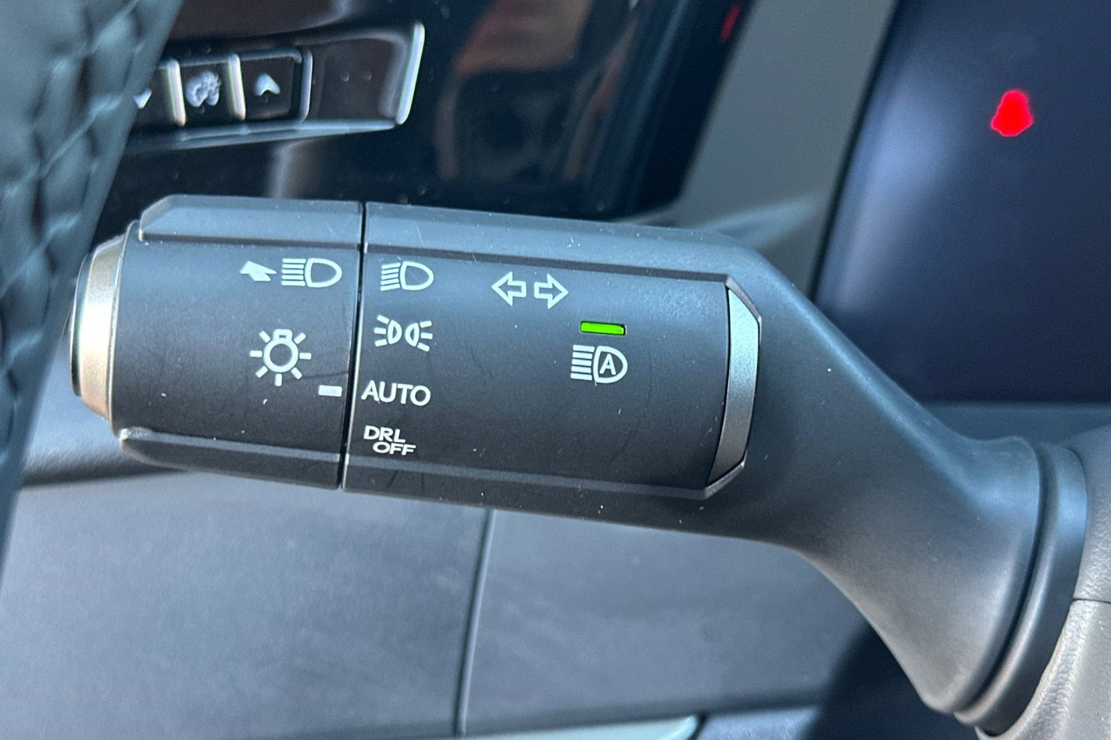 Certified 2025 Lexus RZ 300e w/ Accessory Package (2T) image 32