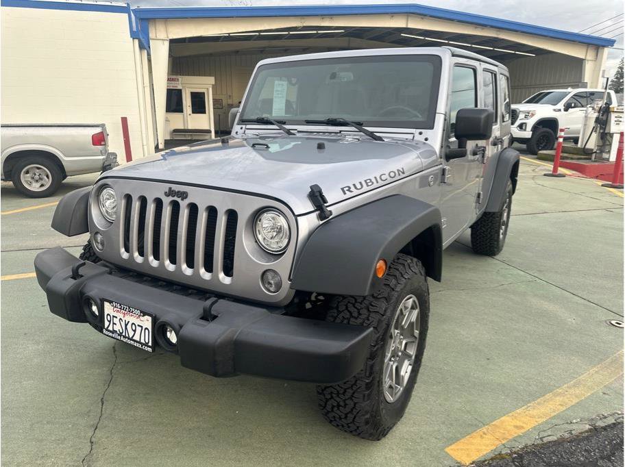 Used 2018 Jeep Wrangler Unlimited Rubicon w/ Connectivity Group image 4