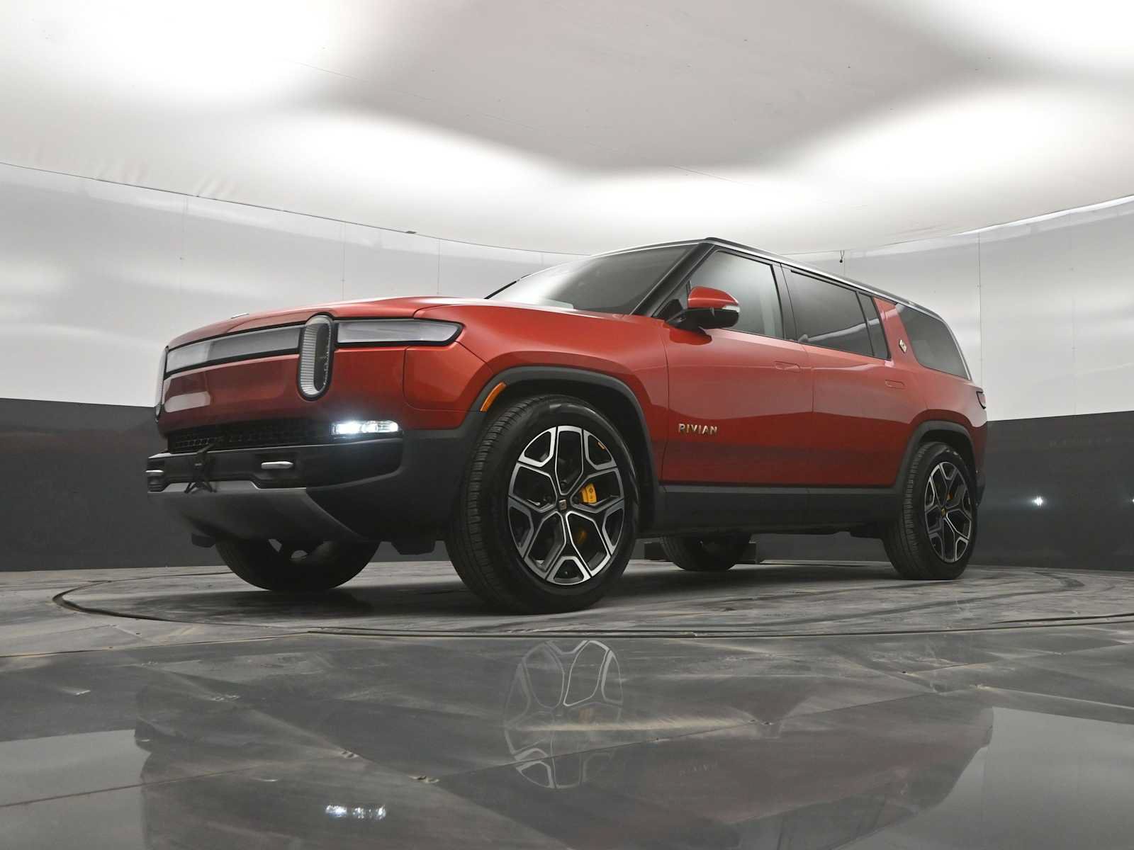 Used 2023 Rivian R1S Adventure Quad AWD/4WD image 36
