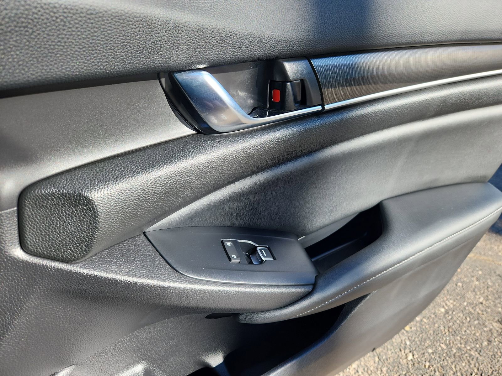 Used 2022 Honda Accord Sport image 18