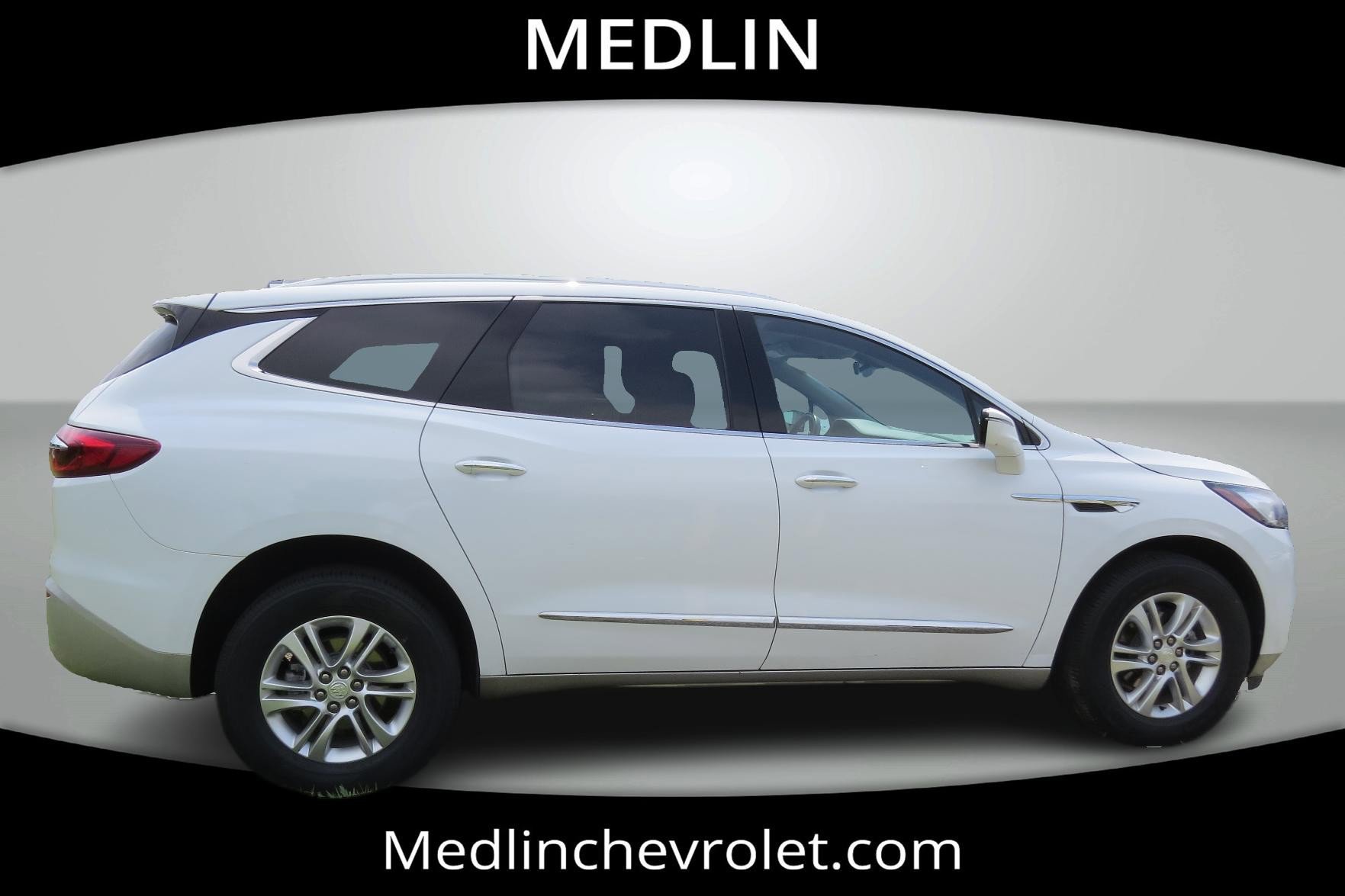 Used 2021 Buick Enclave Essence image 9