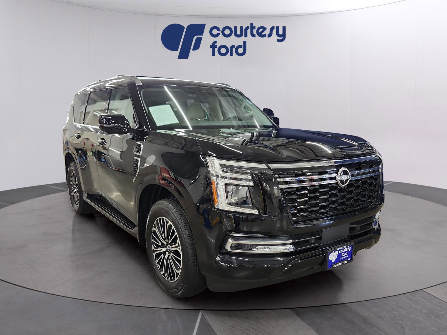 Used 2025 Nissan Armada Platinum AWD/4WD image 1