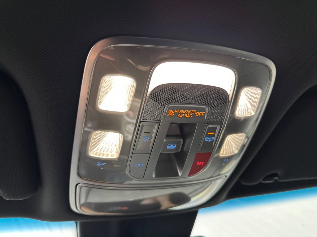 Used 2023 Genesis GV60 Advanced AWD/4WD image 33