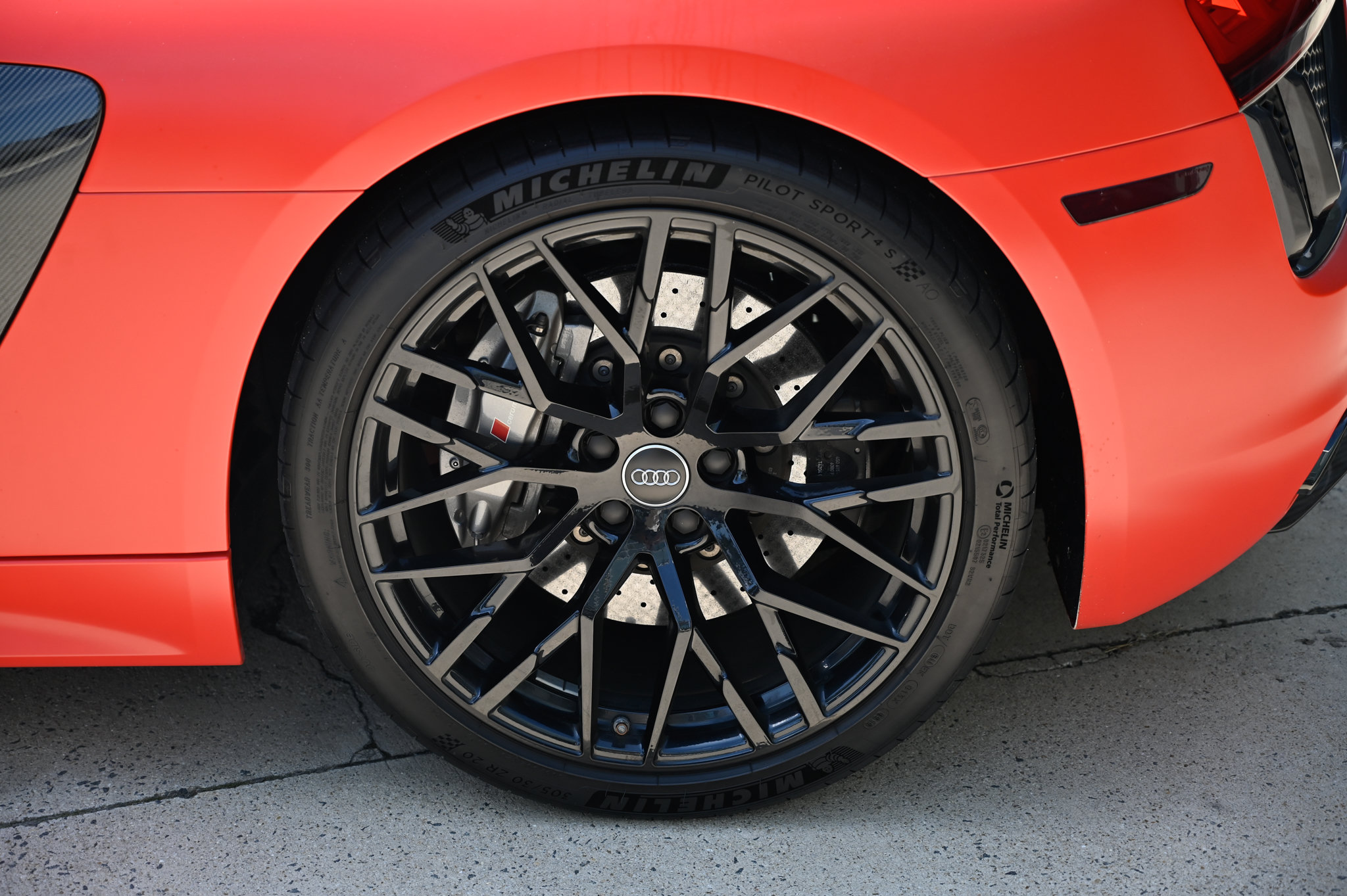 Used 2017 Audi R8 V10 plus AWD/4WD image 10