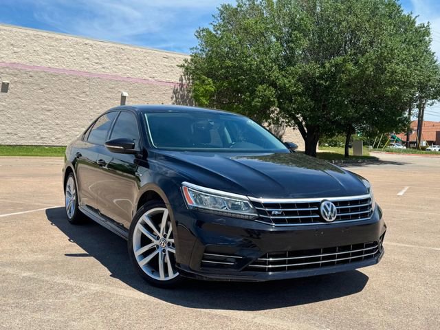 Used 2018 Volkswagen Passat 2.0T R-Line w/ R-Line Lighting Package image 1