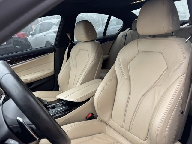 Used 2017 BMW 540i xDrive image 8