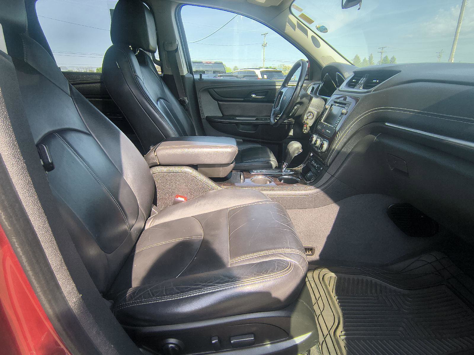 Used 2015 Chevrolet Traverse LT AWD/4WD image 28