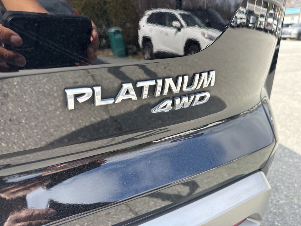 Used 2023 Nissan Pathfinder Platinum w/ Cargo Package AWD/4WD image 33