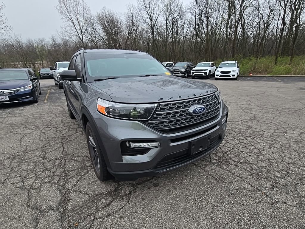 Used 2023 Ford Explorer XLT w/ Equipment Group 202A image 11