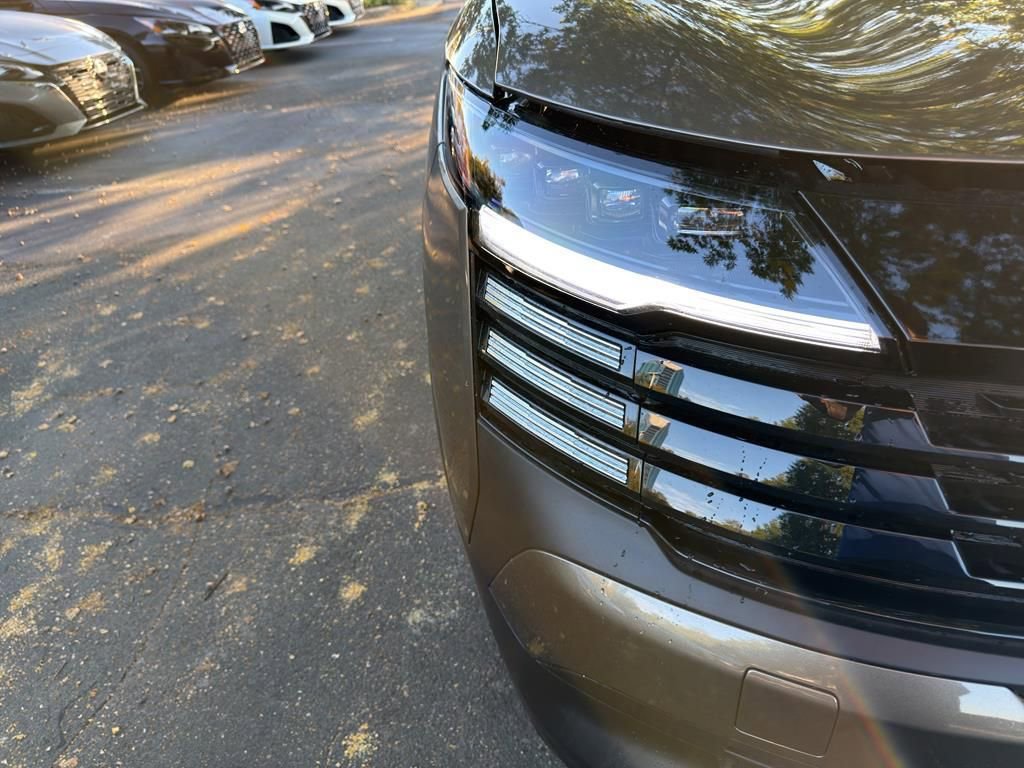 New 2026 Nissan Kicks SV image 10