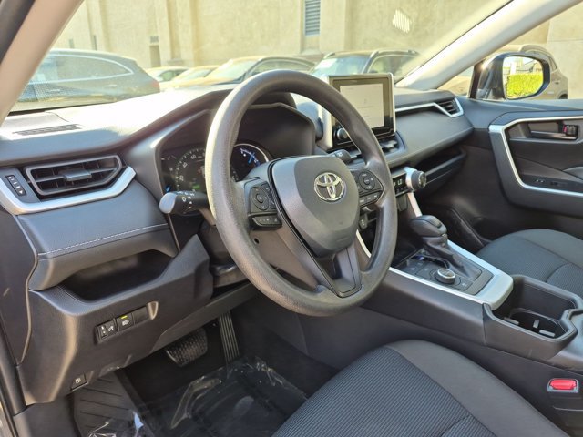 Used 2024 Toyota RAV4 LE AWD/4WD image 10