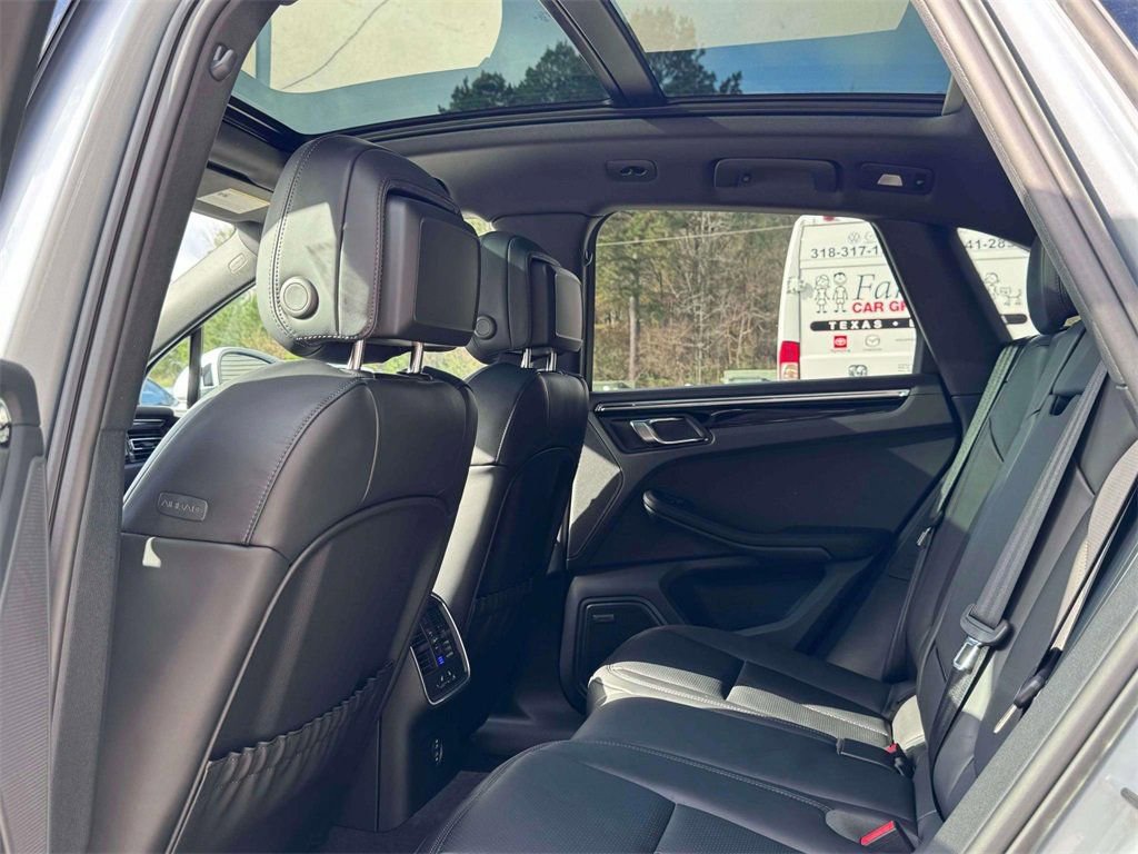 New 2026 Porsche Macan S image 26