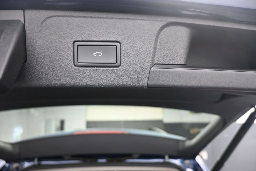Used 2022 Volkswagen Atlas SE FWD image 24