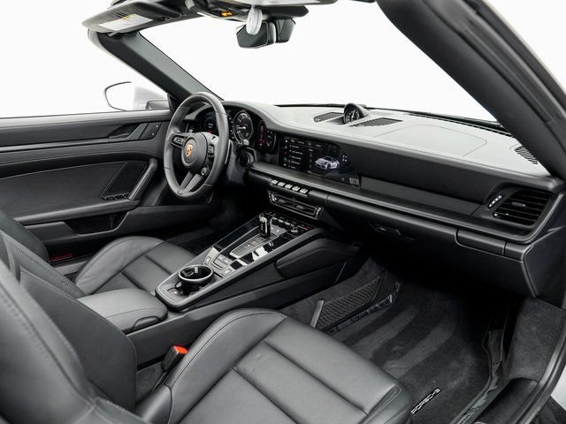 Certified 2024 Porsche 911 Targa 4 GTS AWD/4WD image 24