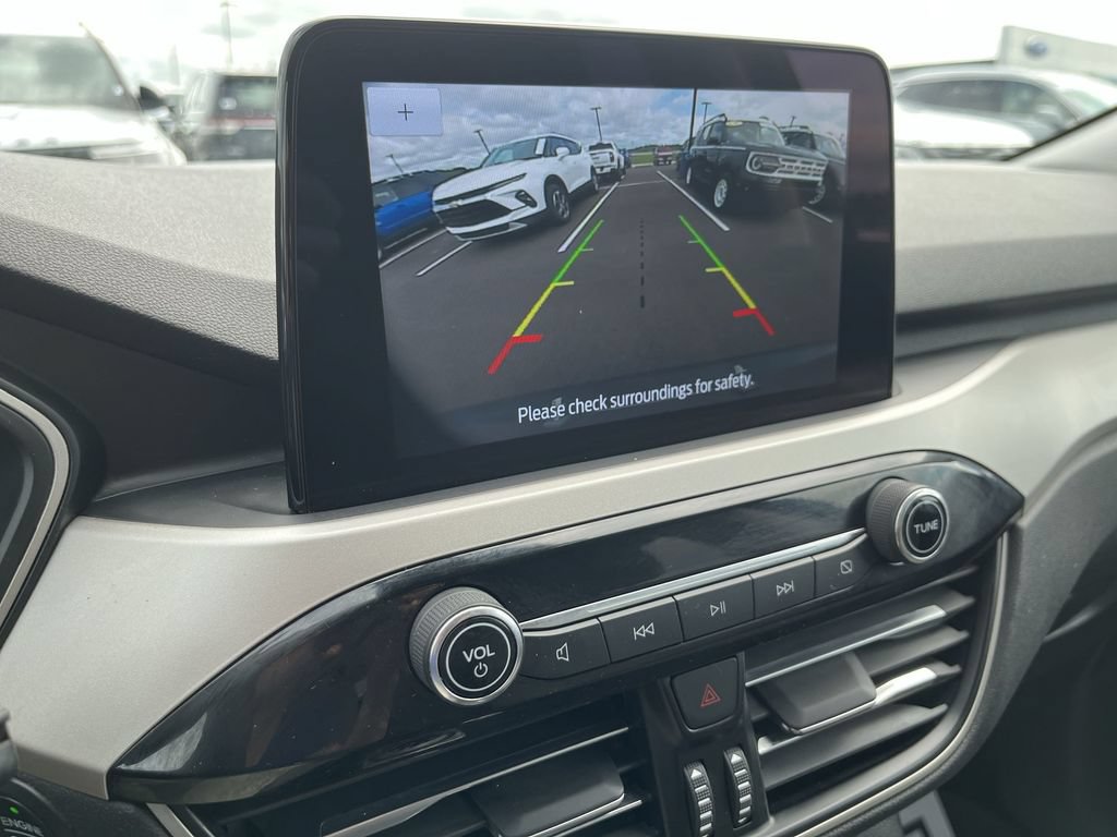 Used 2022 Ford Escape SE FWD image 17