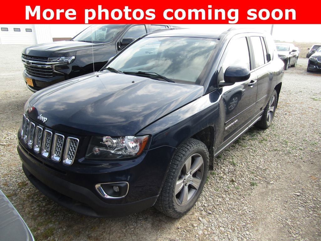 Used 2016 Jeep Compass High Altitude image 1