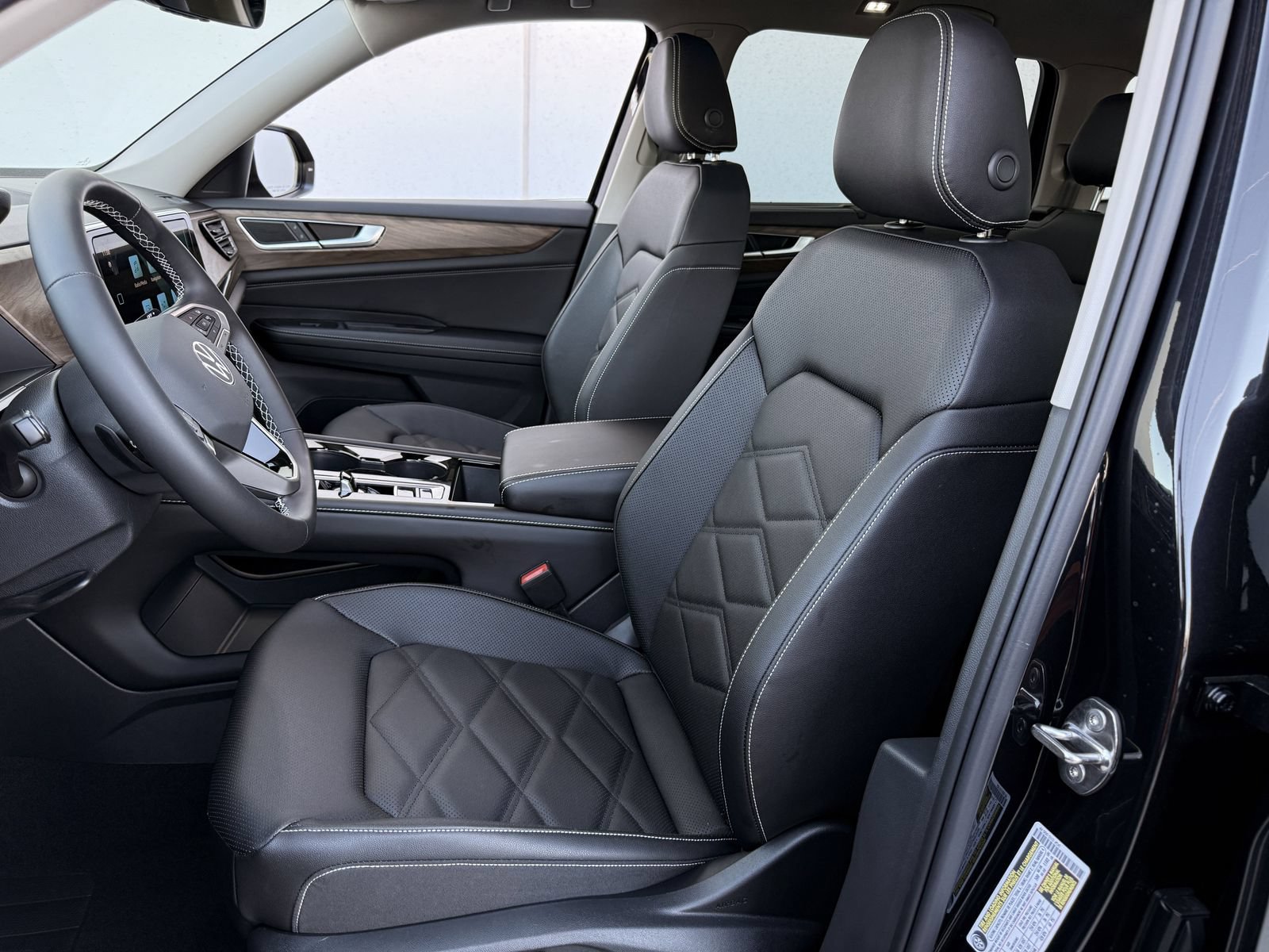 New 2026 Volkswagen Atlas SE FWD image 21