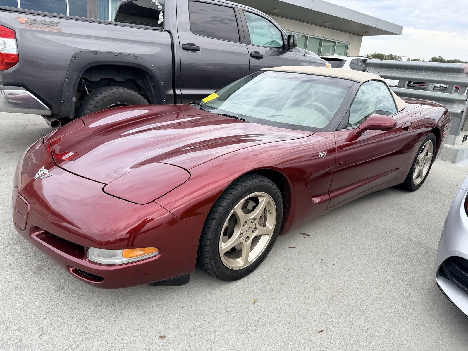 Used 2003 Chevrolet Corvette Convertible w/ Preferred Equipment Group1 image 3